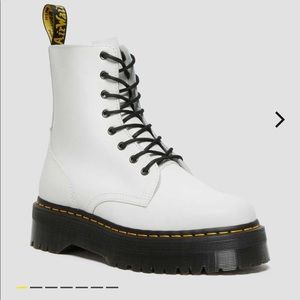 Dr. Martens Jason Platform Boots (size 7)